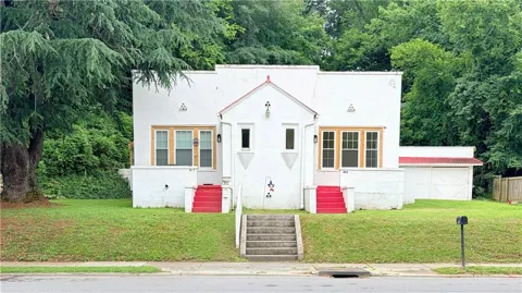 403 E Elm Street