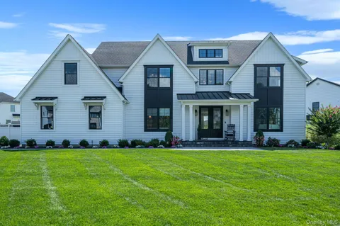 53 Southview Circle