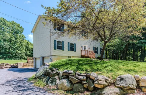 276 Spruce Road