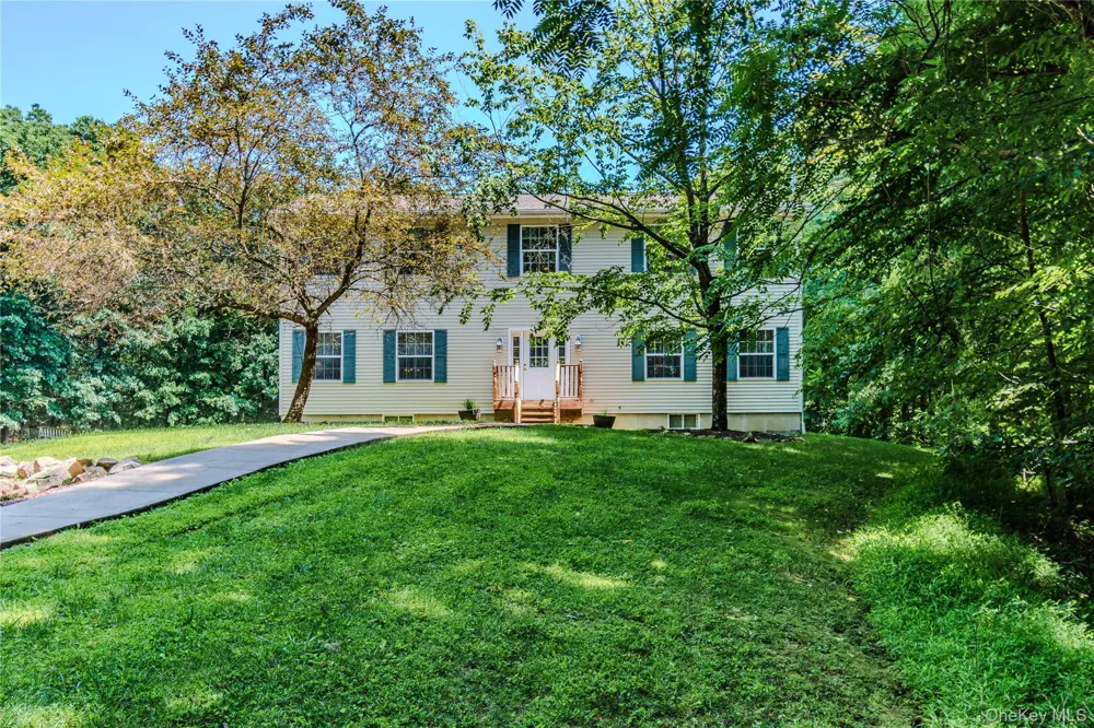 276 Spruce Road Middletown, NY 10940