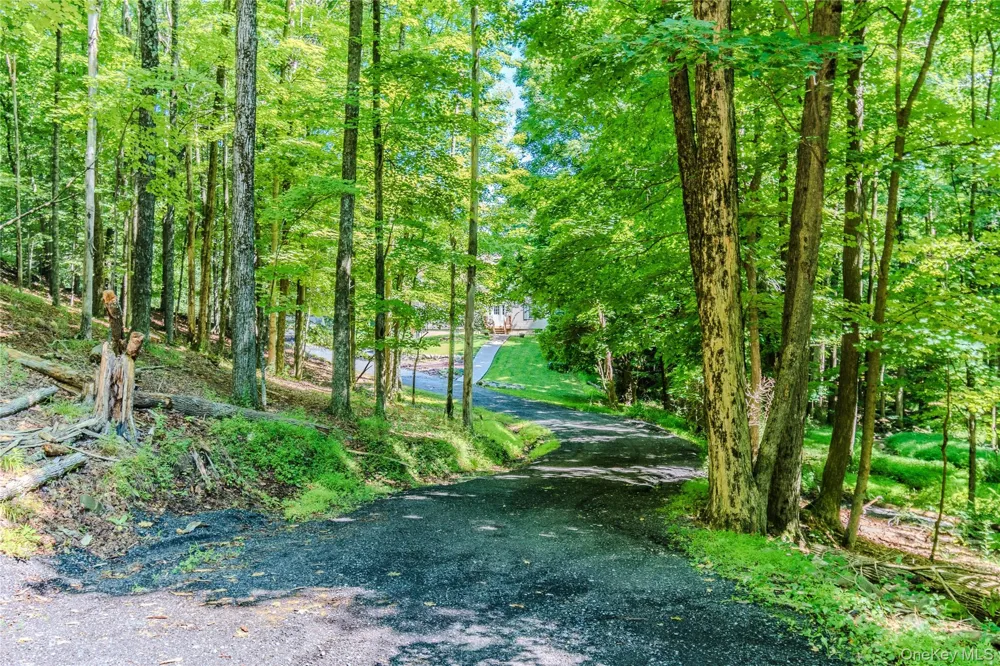 276 Spruce Road Middletown, NY 10940