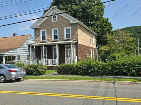 195 W Main Street