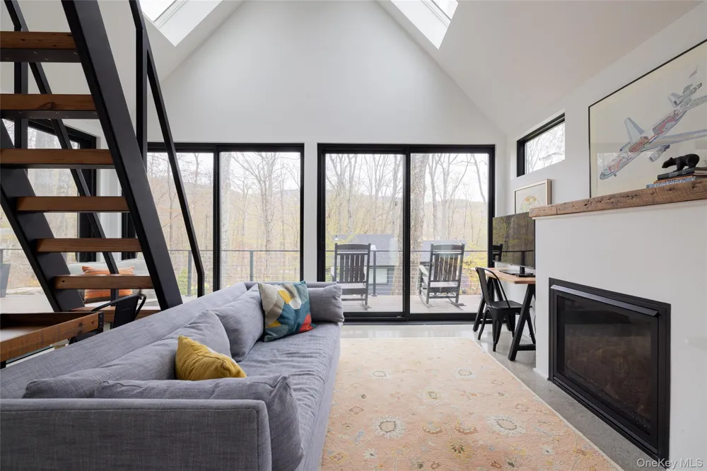 535 Mink Hollow Road Woodstock, NY 12498