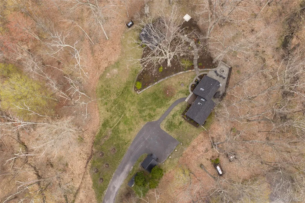 535 Mink Hollow Road Woodstock, NY 12498
