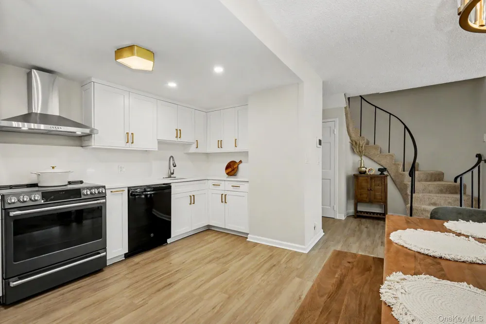 15 Stewart Place #1S White Plains, NY 10603
