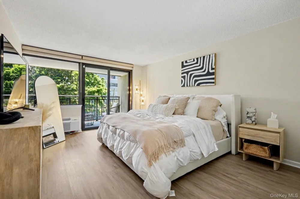 15 Stewart Place #1S White Plains, NY 10603