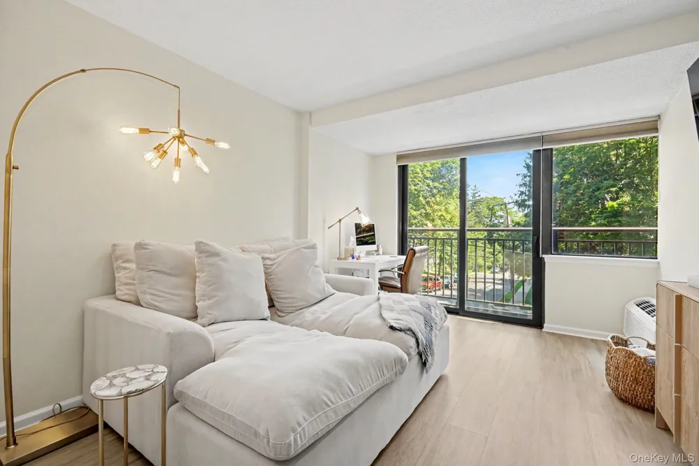 15 Stewart Place #1S White Plains, NY 10603