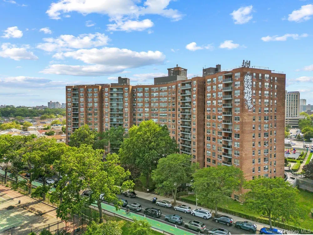 61-20 Grand Central Parkway #A1508 Forest Hills, NY 11375