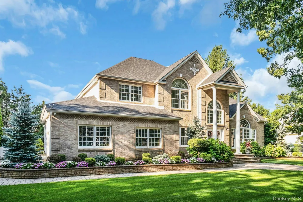 1 Weeping Cherry Lane Commack, NY 11725