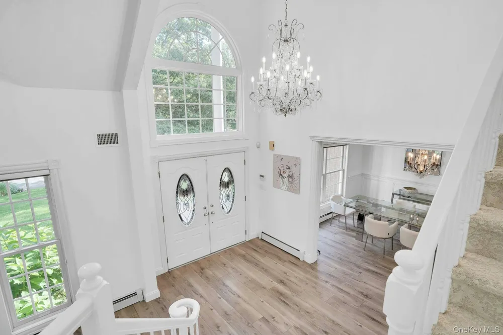1 Weeping Cherry Lane Commack, NY 11725
