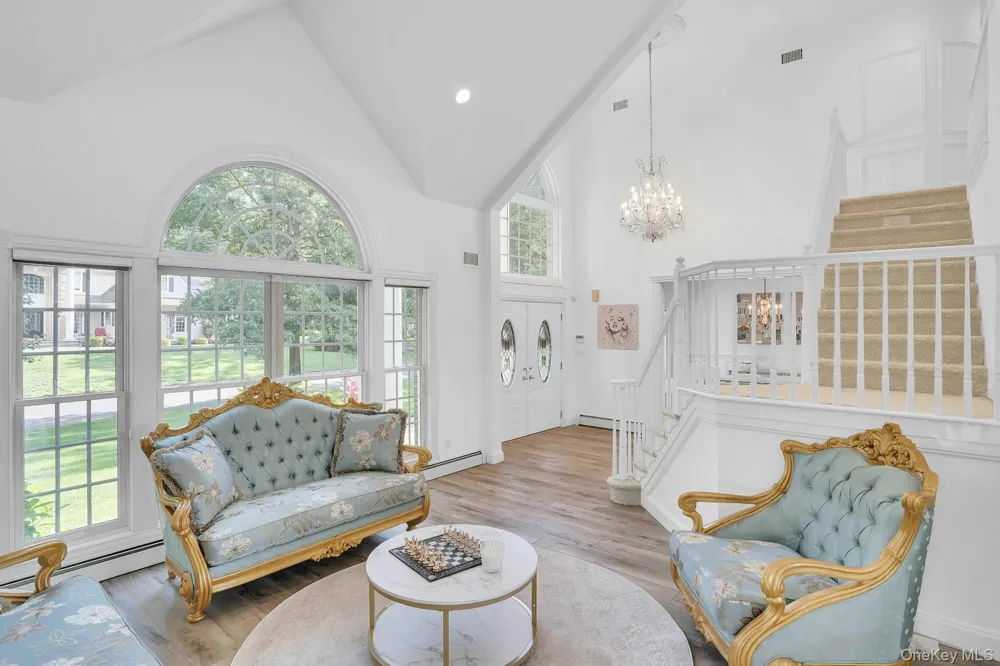 1 Weeping Cherry Lane Commack, NY 11725