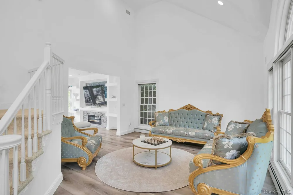 1 Weeping Cherry Lane Commack, NY 11725