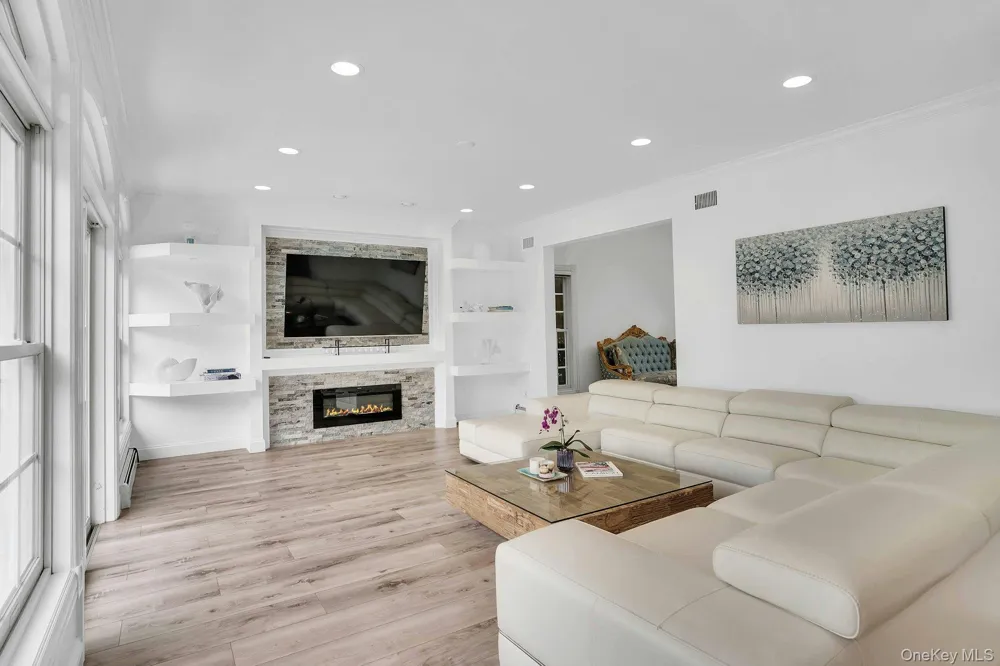 1 Weeping Cherry Lane Commack, NY 11725