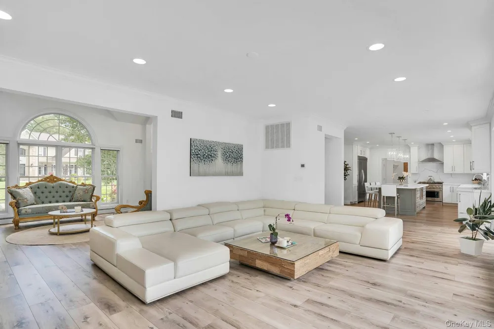 1 Weeping Cherry Lane Commack, NY 11725