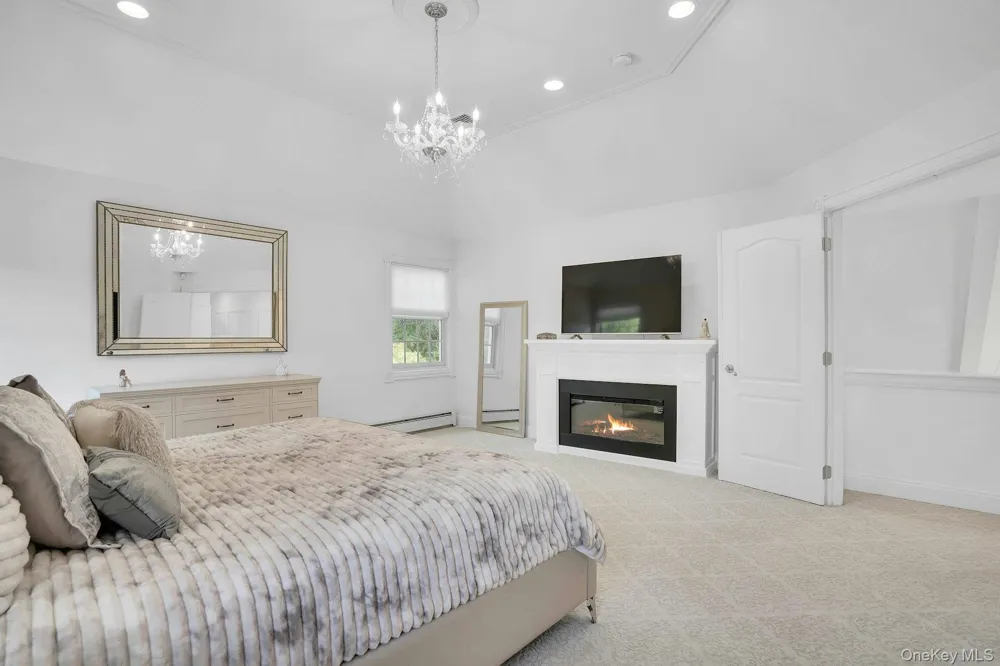1 Weeping Cherry Lane Commack, NY 11725