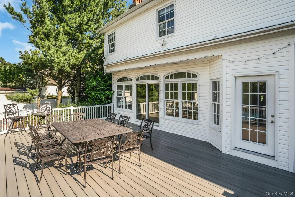 1 Weeping Cherry Lane Commack, NY 11725