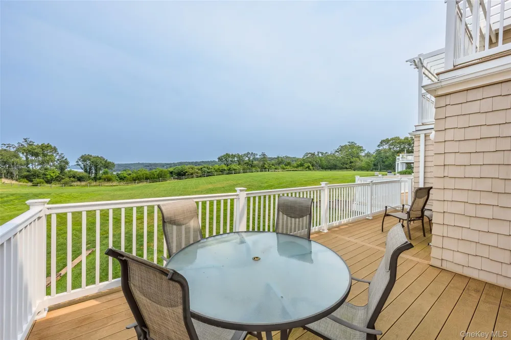 35 Theresa Lane Port Jefferson, NY 11777