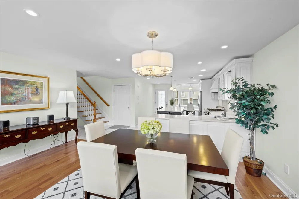 35 Theresa Lane Port Jefferson, NY 11777