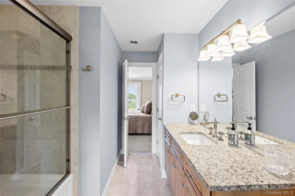 35 Theresa Lane Port Jefferson, NY 11777