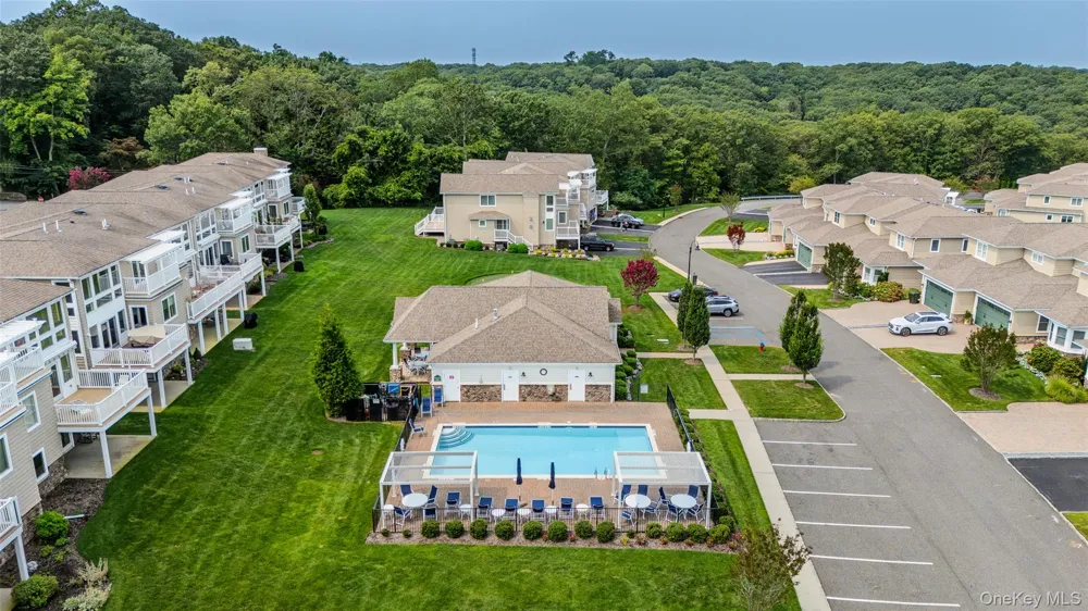 35 Theresa Lane Port Jefferson, NY 11777