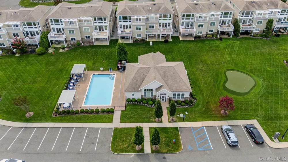 35 Theresa Lane Port Jefferson, NY 11777