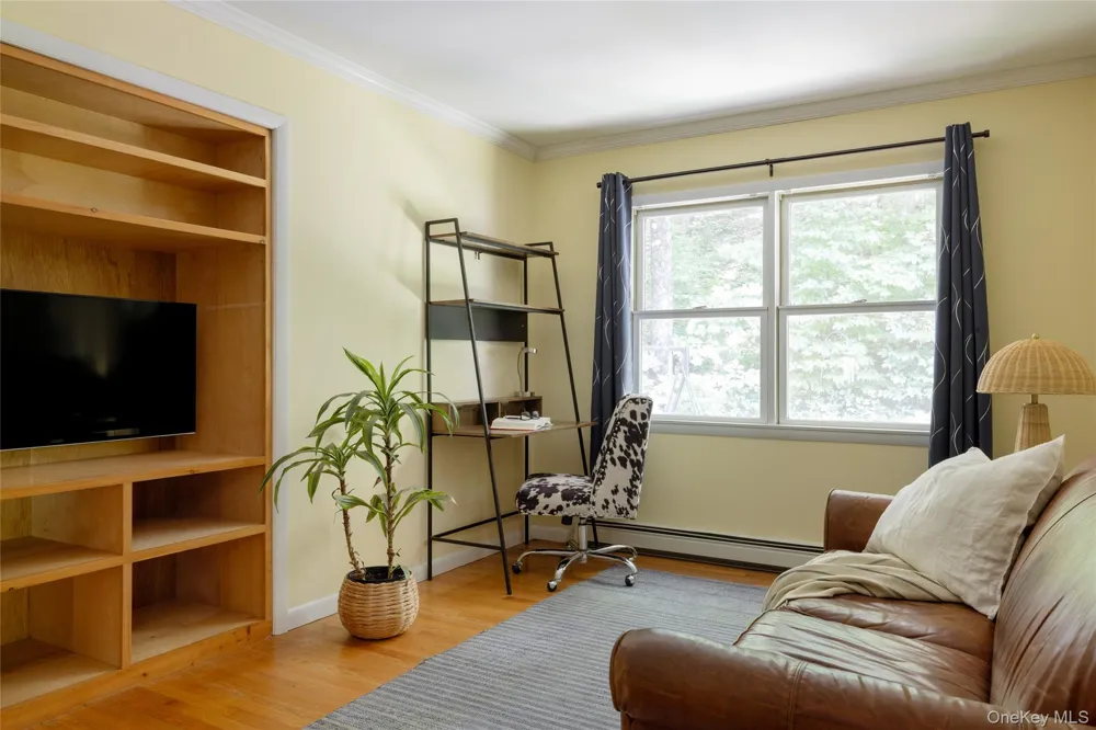 133 White Schoolhouse Road Rhinebeck, NY 12572