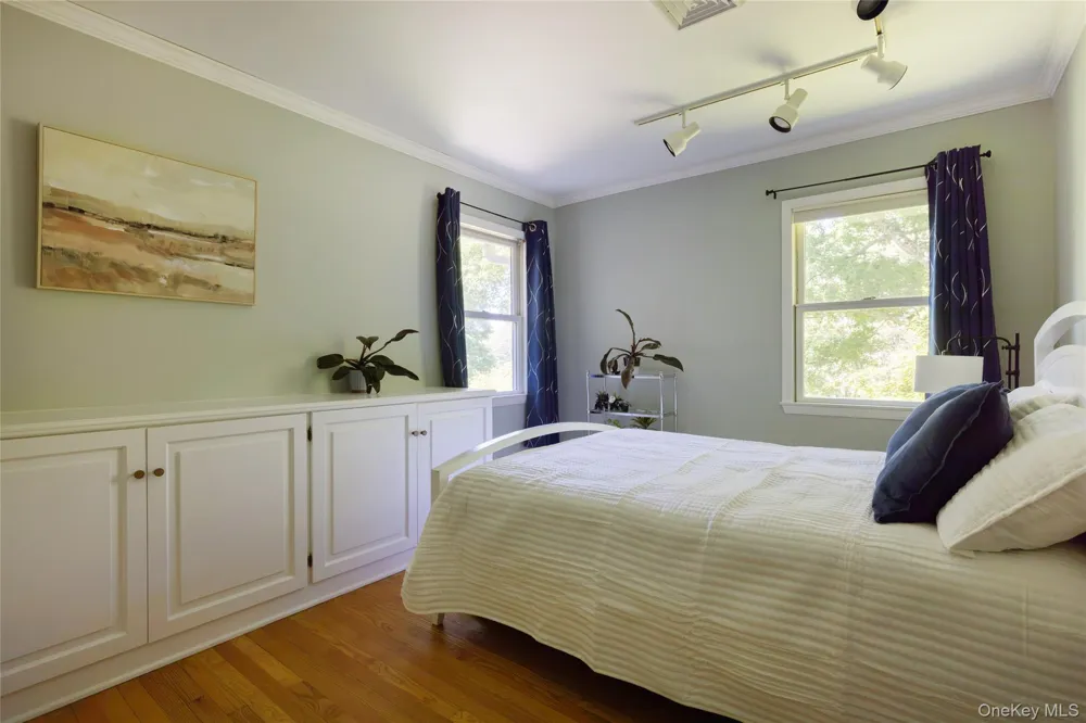 133 White Schoolhouse Road Rhinebeck, NY 12572