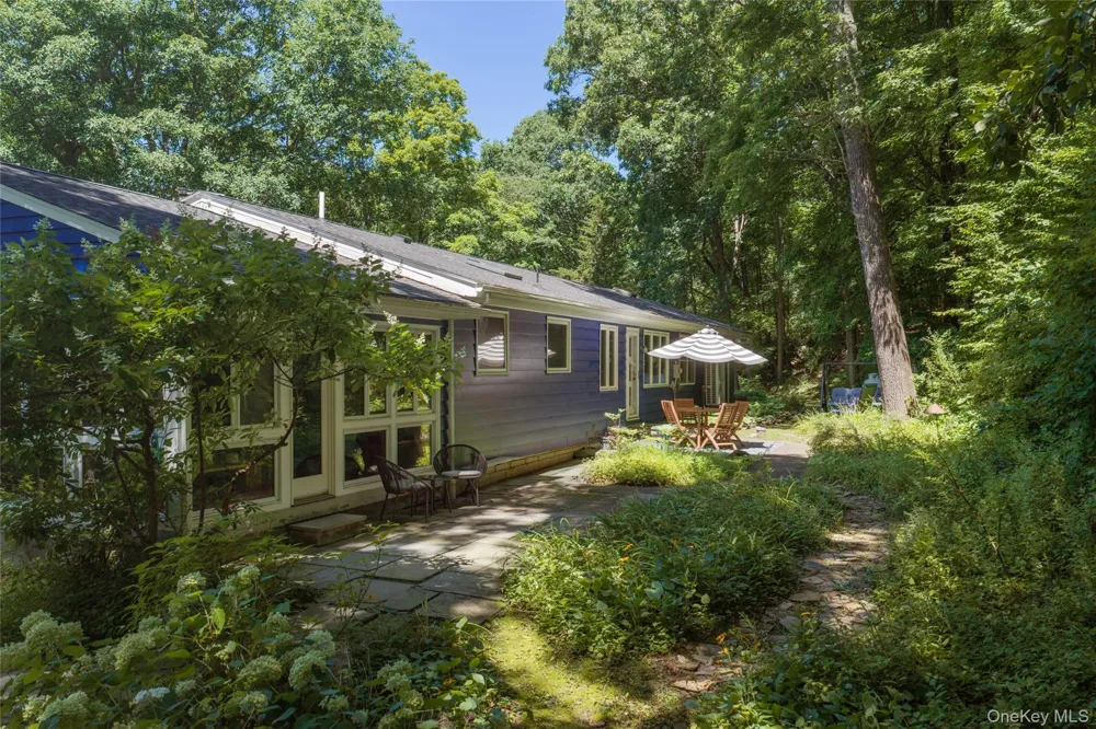 133 White Schoolhouse Road Rhinebeck, NY 12572