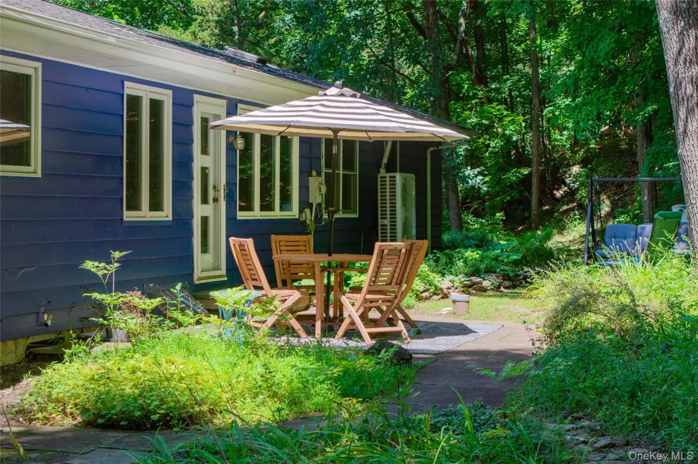 133 White Schoolhouse Road Rhinebeck, NY 12572
