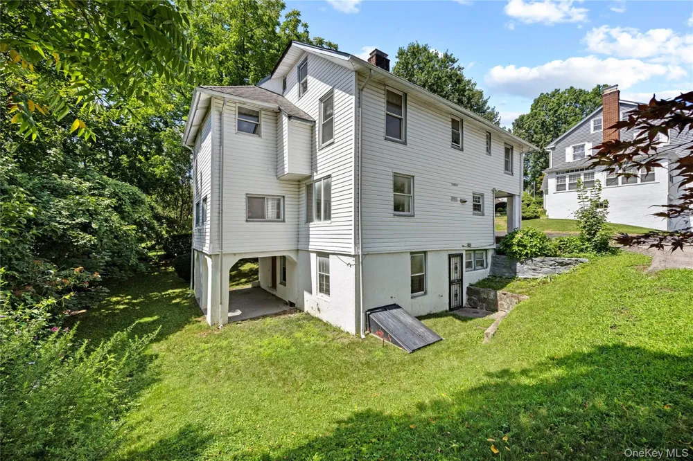 17 Midland Avenue White Plains, NY 10606