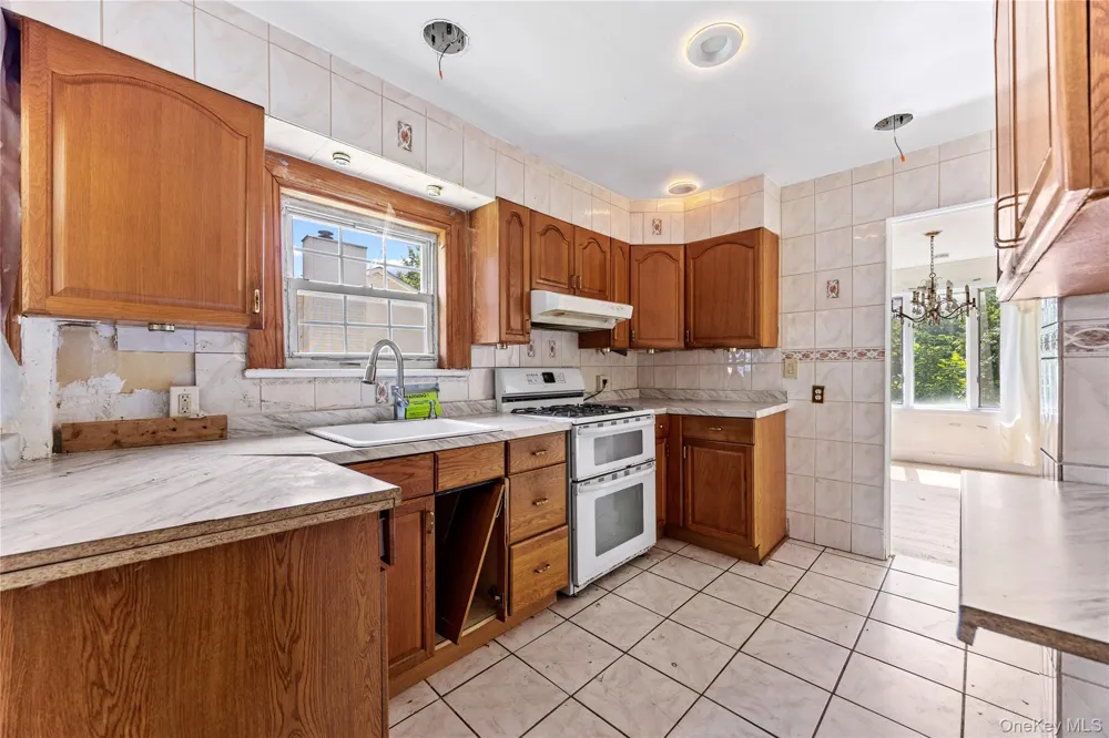 17 Midland Avenue White Plains, NY 10606