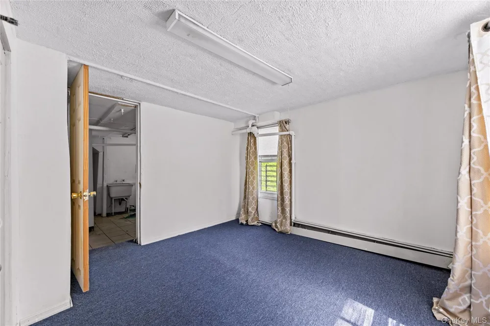 17 Midland Avenue White Plains, NY 10606