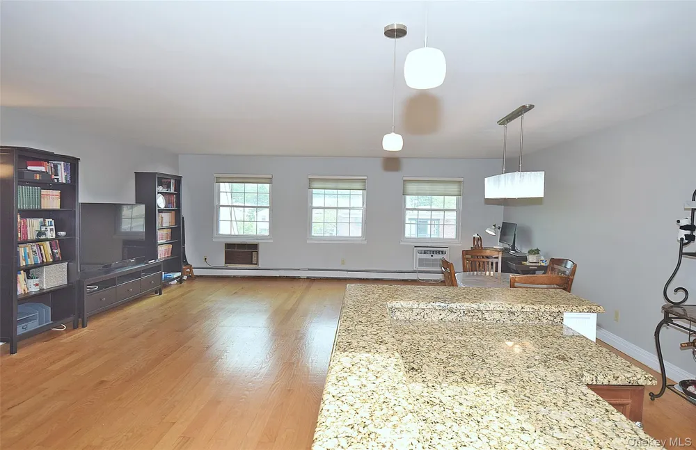 12-27 Diane Place #196 U Bayside, NY 11360