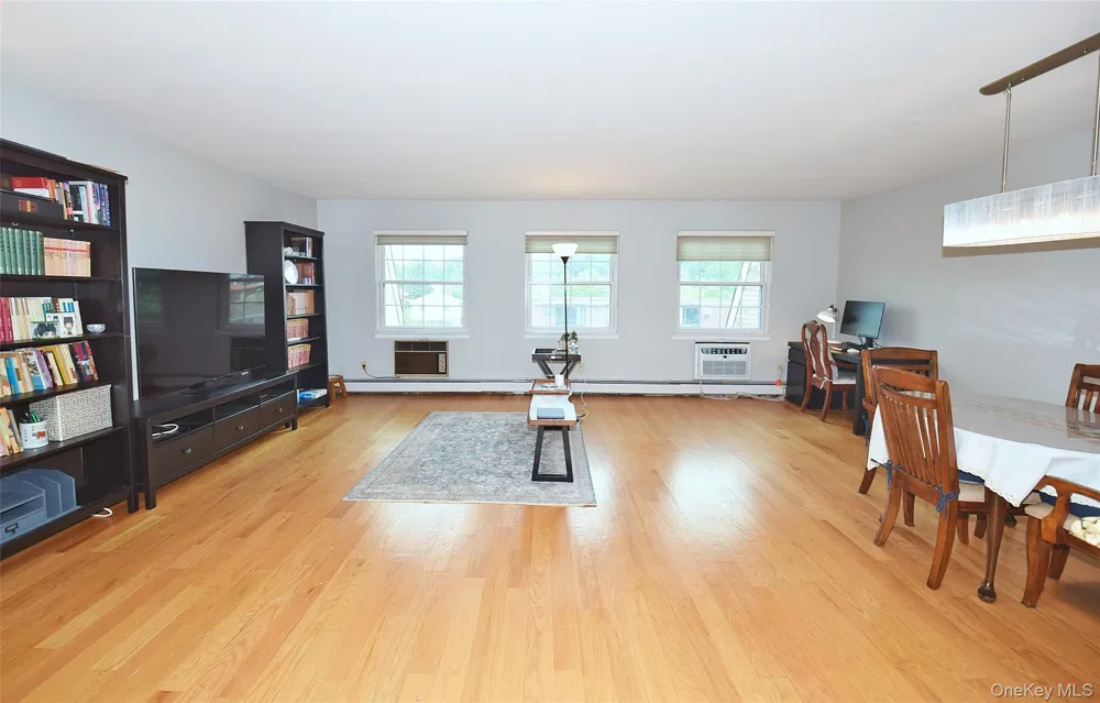 12-27 Diane Place #196 U Bayside, NY 11360