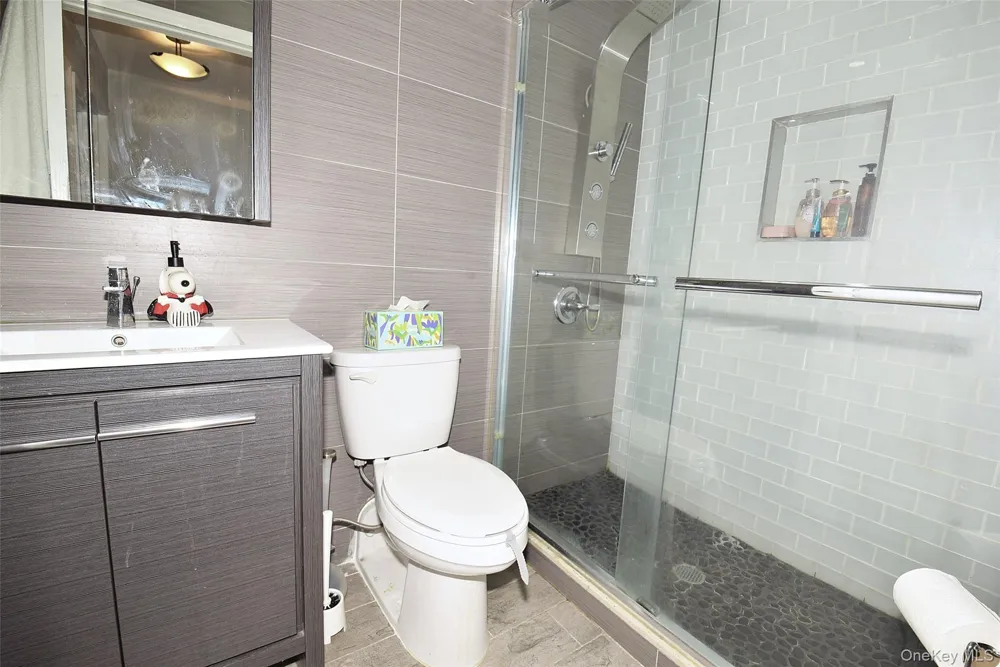 12-27 Diane Place #196 U Bayside, NY 11360