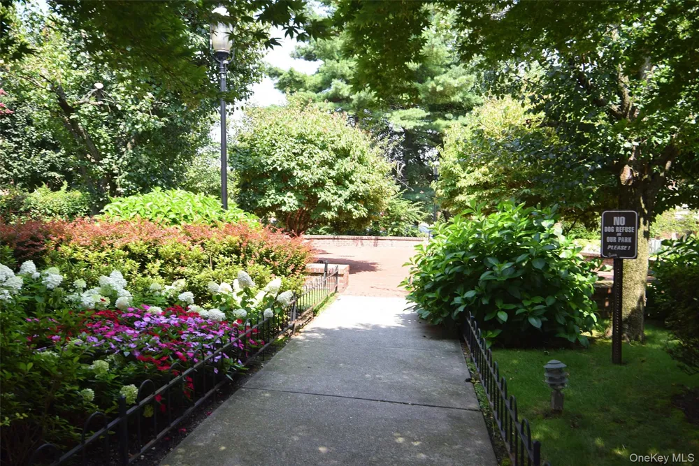 12-27 Diane Place #196 U Bayside, NY 11360