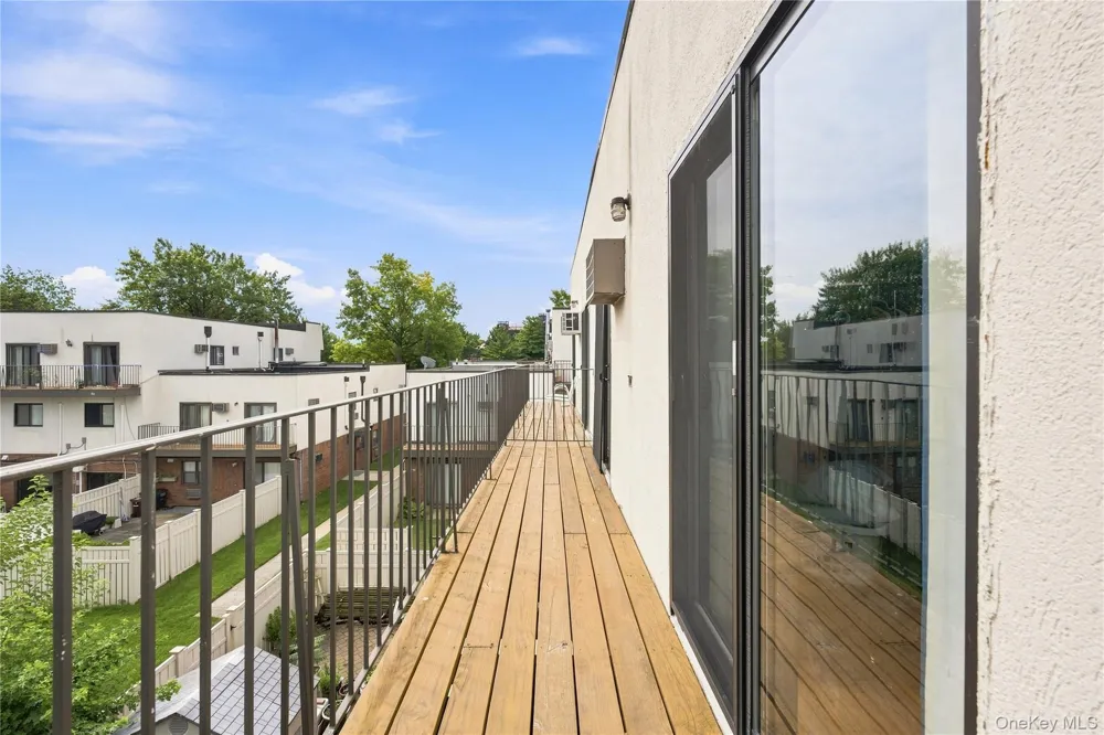 3-27 128th Street #21D College Point, NY 11356