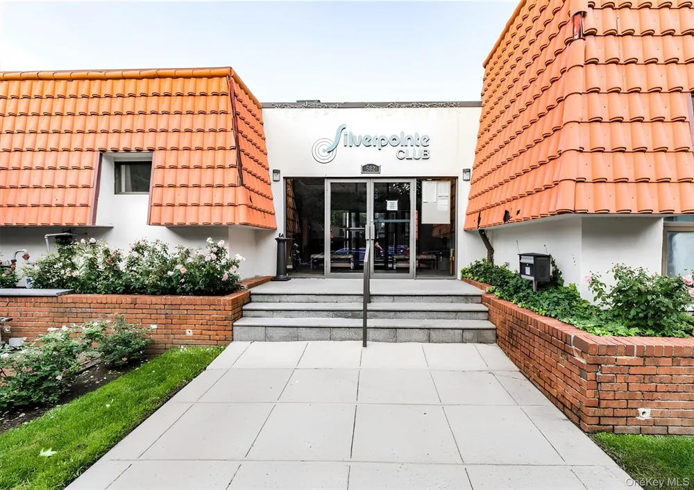 3-27 128th Street #21D College Point, NY 11356