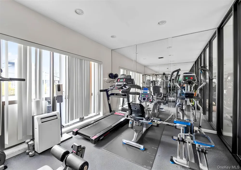 3-27 128th Street #21D College Point, NY 11356