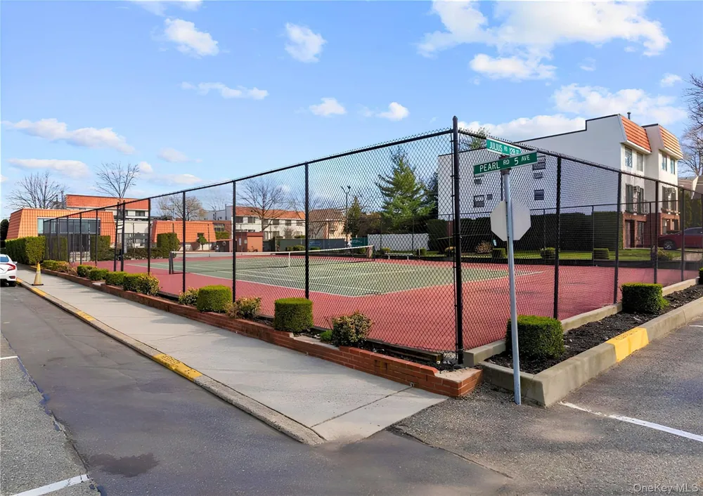 3-27 128th Street #21D College Point, NY 11356