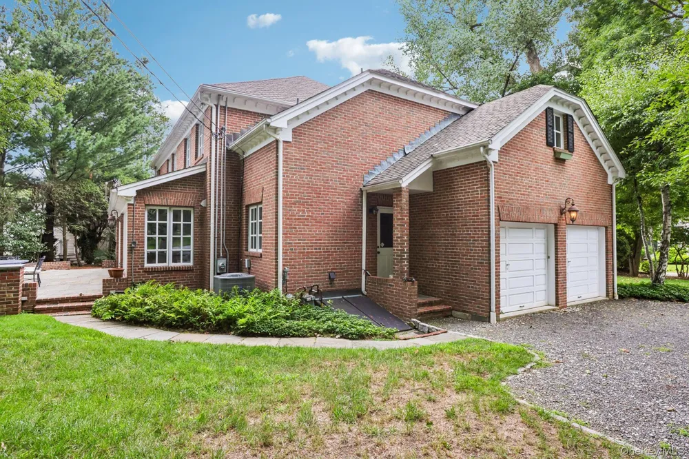 90 Greenhaven Road Rye, NY 10580