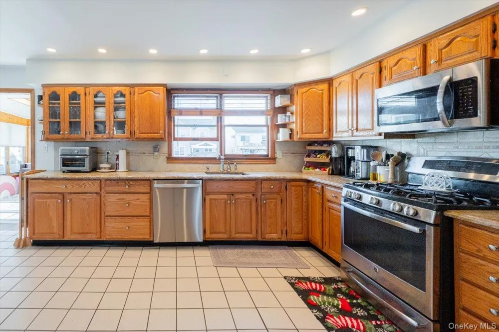 2695 Ocean Avenue Seaford, NY 11783