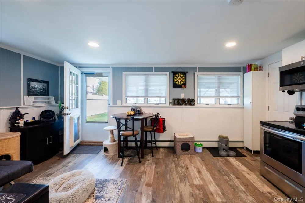 2695 Ocean Avenue Seaford, NY 11783
