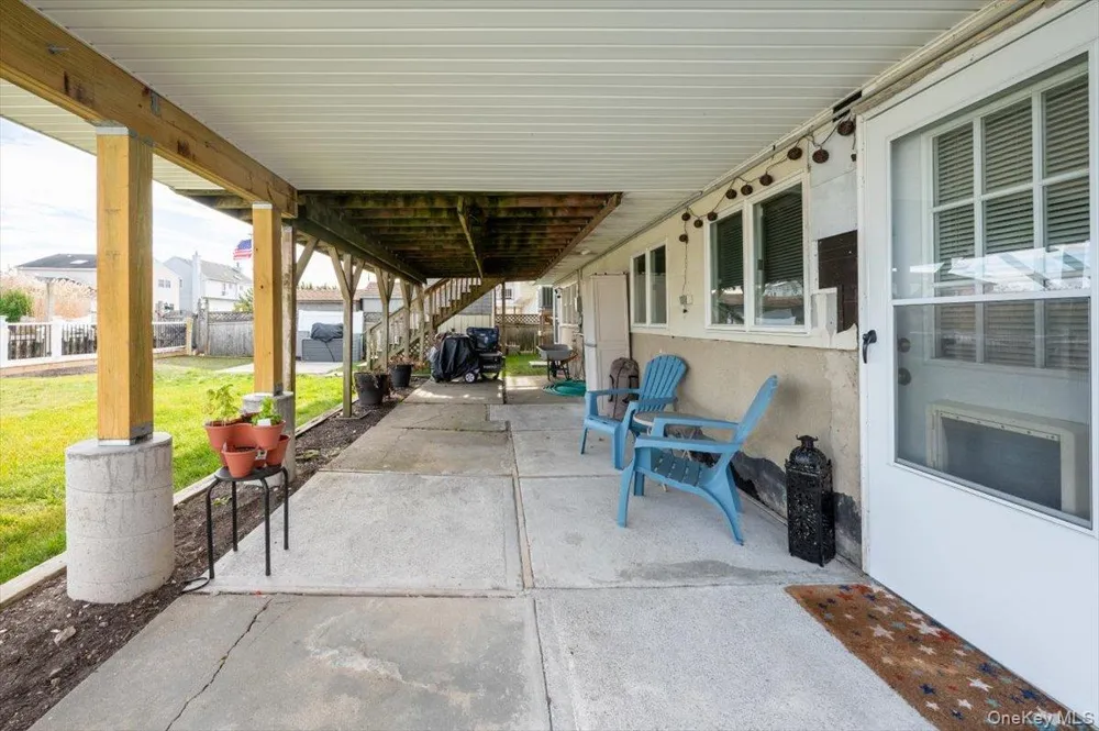 2695 Ocean Avenue Seaford, NY 11783