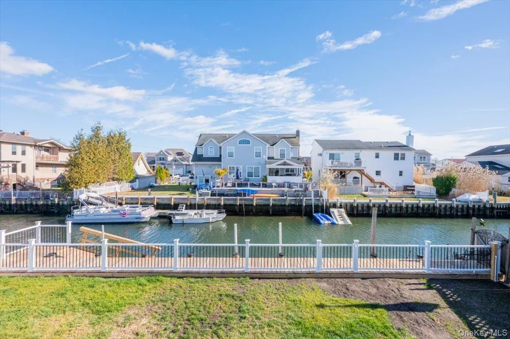 2695 Ocean Avenue Seaford, NY 11783