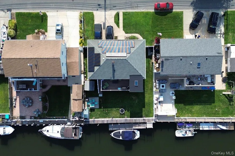 2695 Ocean Avenue Seaford, NY 11783