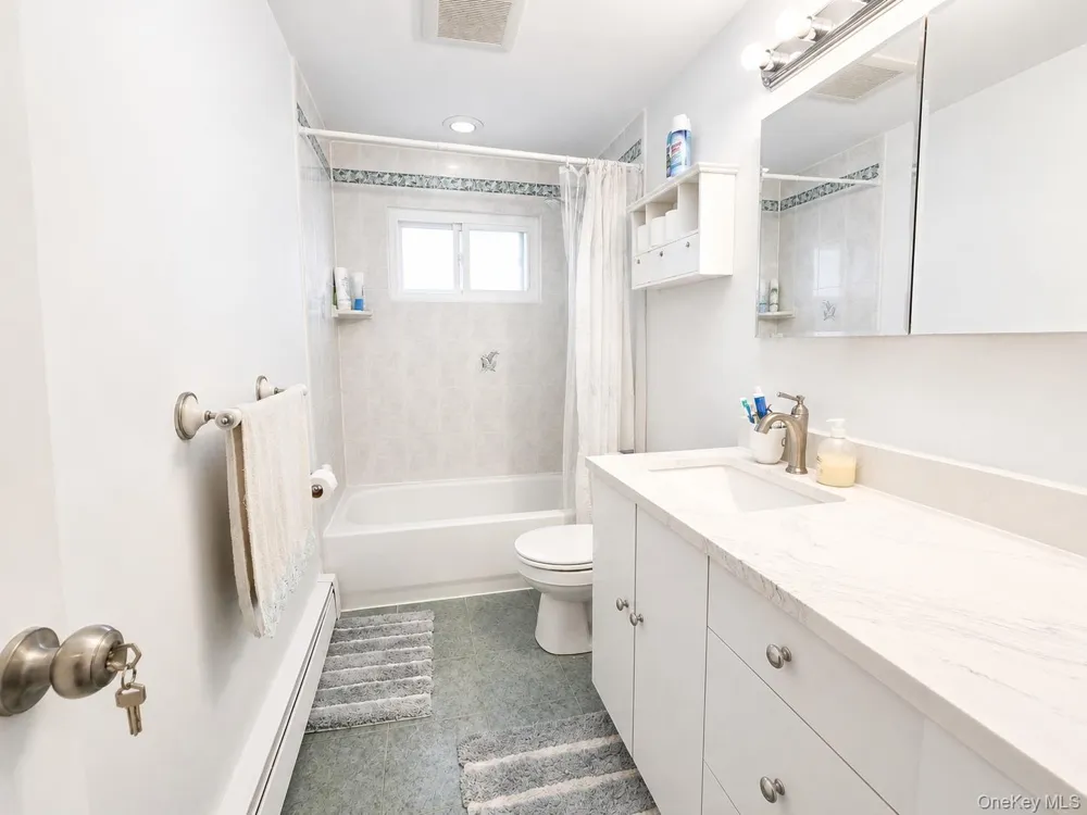 100 Lee Avenue #2nd Flr Babylon, NY 11702