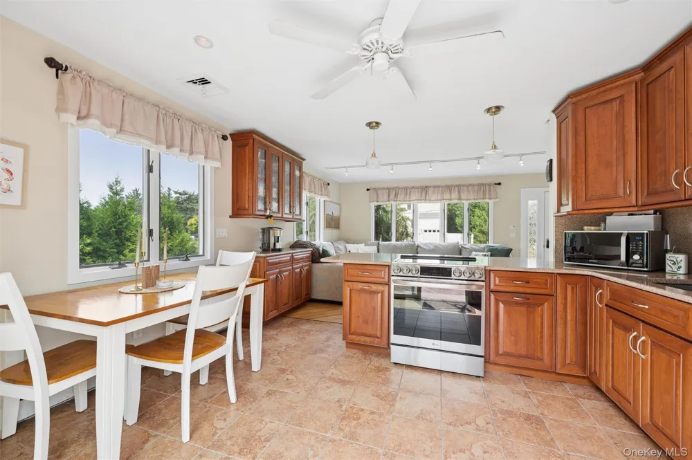 11 Bay Street Center Moriches, NY 11934