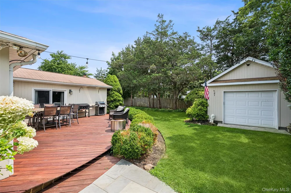 11 Bay Street Center Moriches, NY 11934