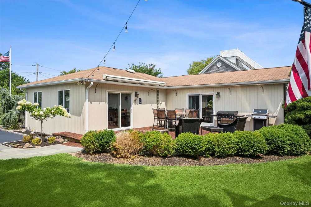 11 Bay Street Center Moriches, NY 11934